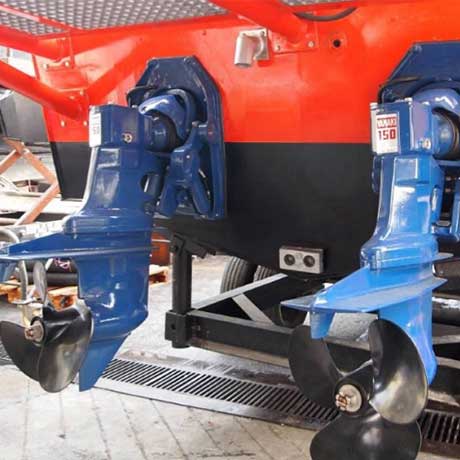 YAMAKI twin sterndrive installation